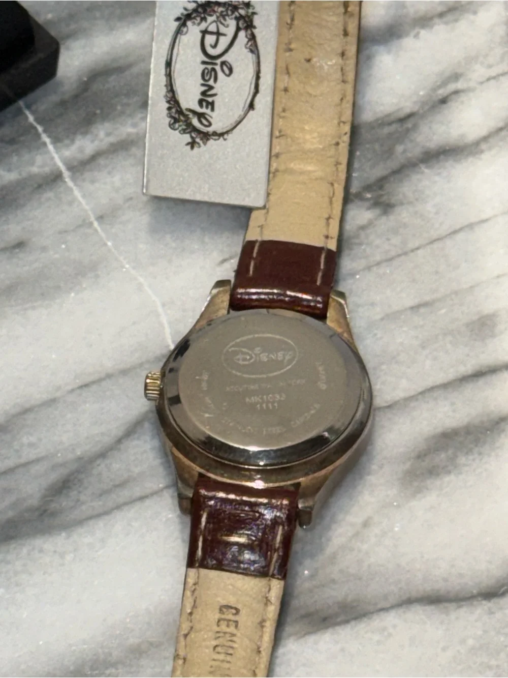 Vintage Disney Classic Mickey Mouse Pointing Hands Brown Band Watch W/Box MK1033